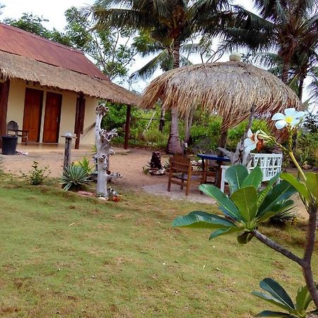Asari Timo Cottage カリムンジャワ エクステリア 写真