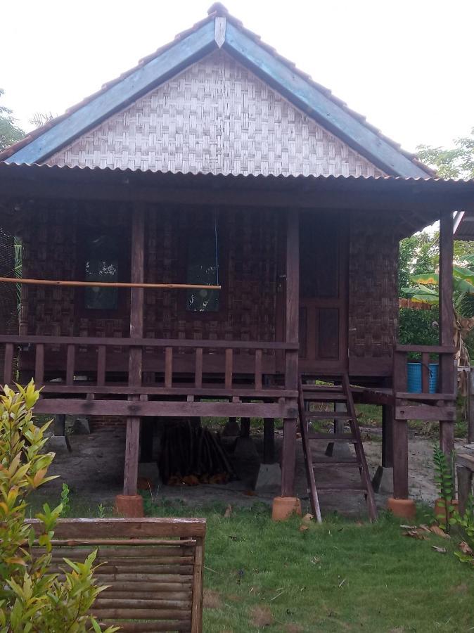 Asari Timo Cottage カリムンジャワ エクステリア 写真