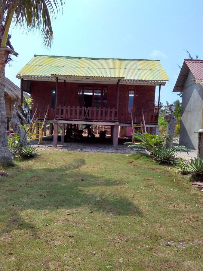 Asari Timo Cottage カリムンジャワ エクステリア 写真