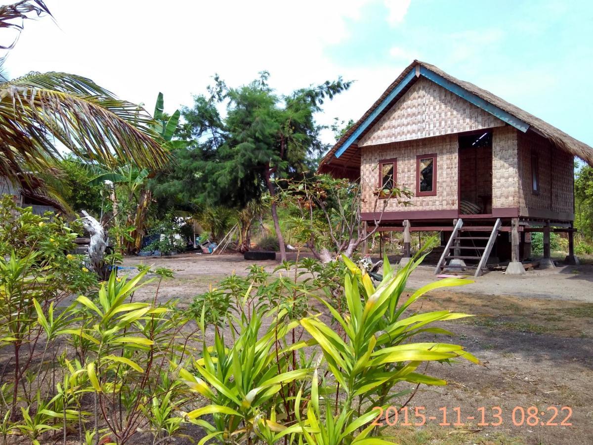 Asari Timo Cottage カリムンジャワ エクステリア 写真