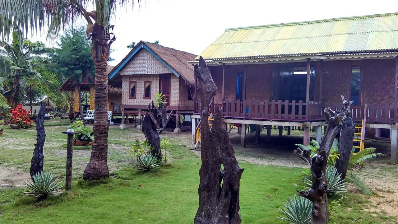Asari Timo Cottage カリムンジャワ エクステリア 写真